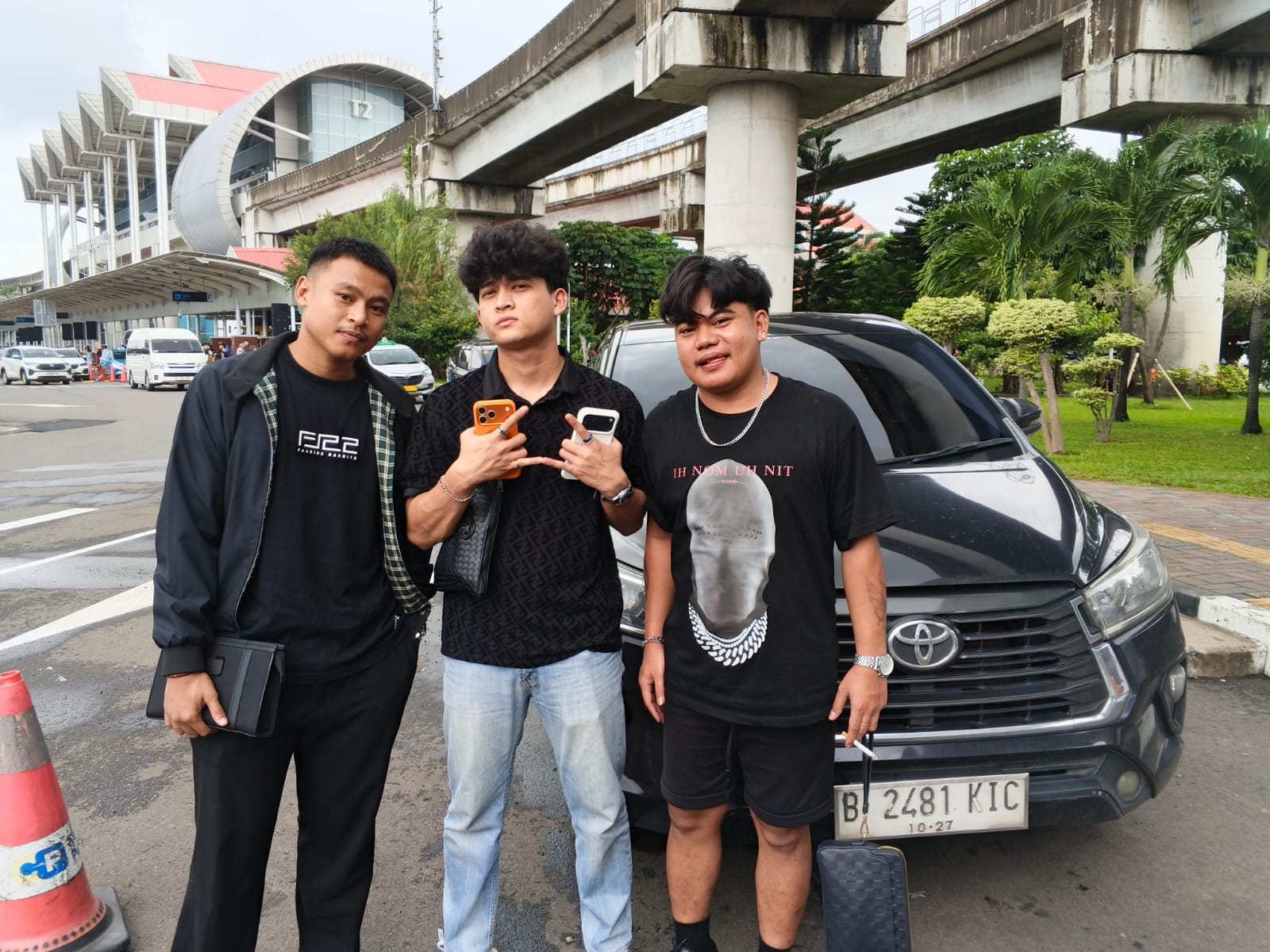 Perjalanan Keluarga bersama NAYVERA